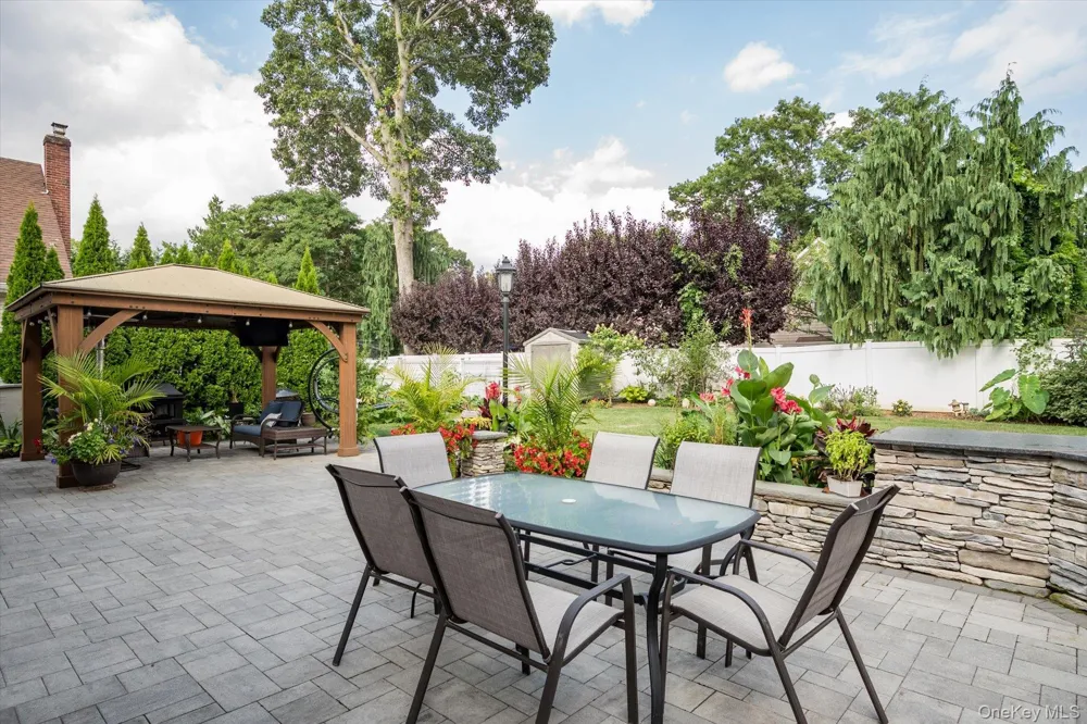 1415 Gaston Street Wantagh, NY 11793