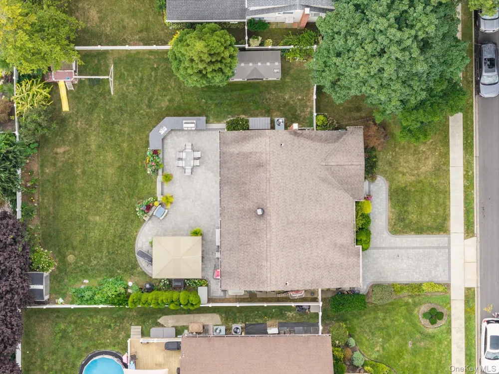 1415 Gaston Street Wantagh, NY 11793