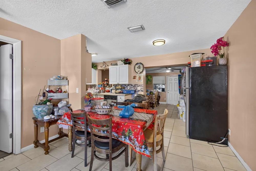 3408 Avenue H W West Palm Beach, FL 33404