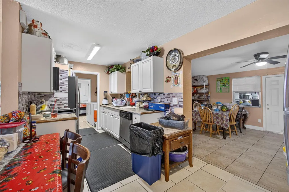 3408 Avenue H W West Palm Beach, FL 33404