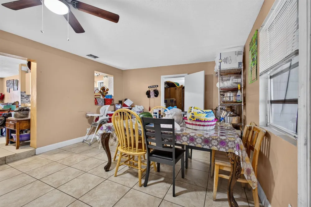 3408 Avenue H W West Palm Beach, FL 33404