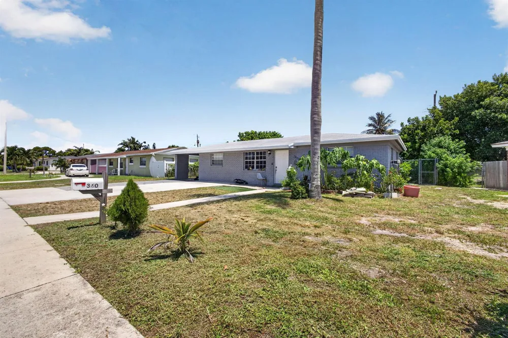 3408 Avenue H W West Palm Beach, FL 33404
