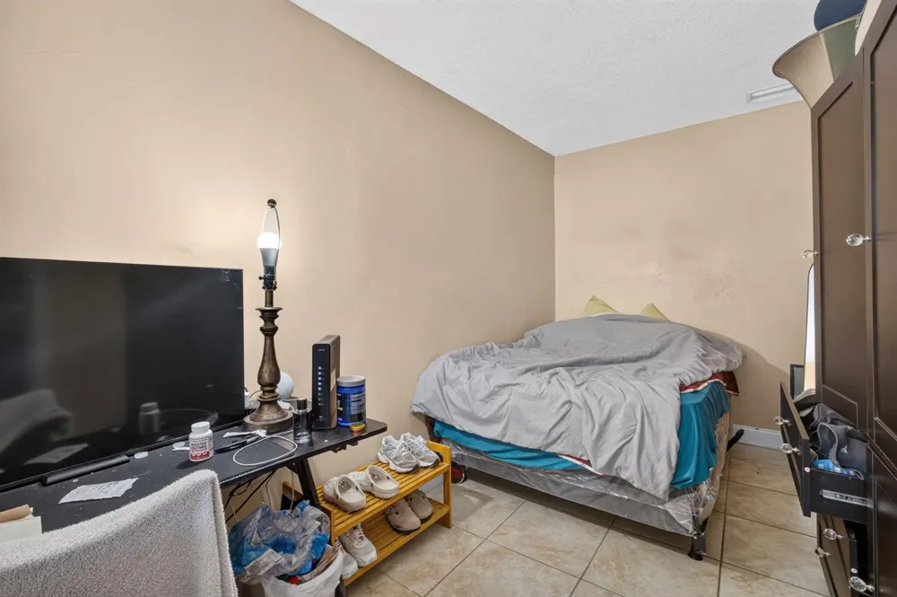 3408 Avenue H W West Palm Beach, FL 33404