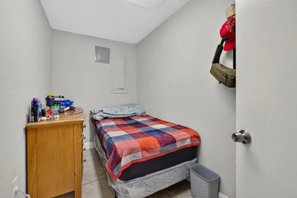 3408 Avenue H W West Palm Beach, FL 33404
