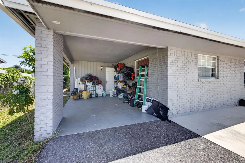 3408 Avenue H W West Palm Beach, FL 33404