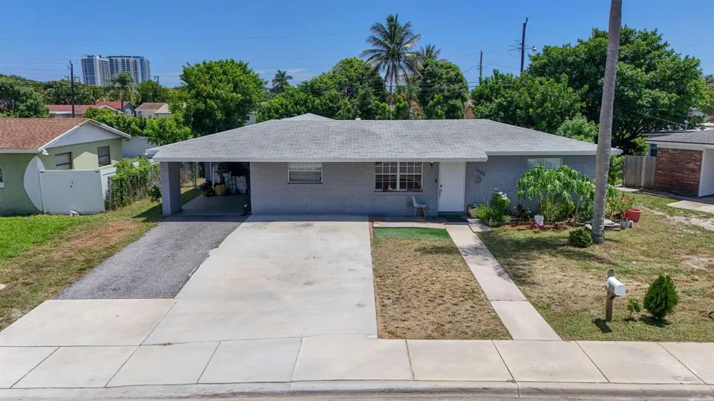 3408 Avenue H W West Palm Beach, FL 33404