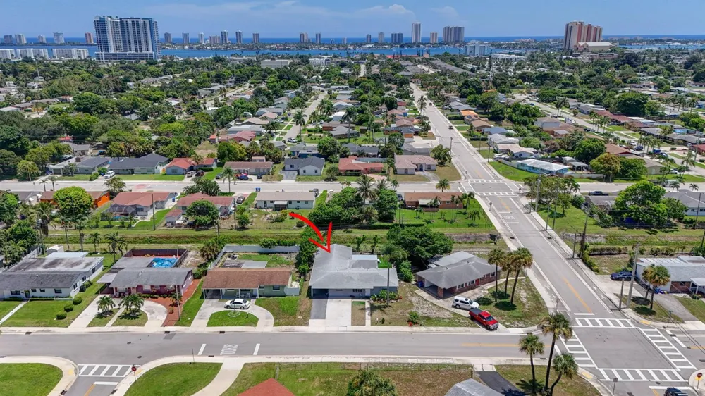 3408 Avenue H W West Palm Beach, FL 33404