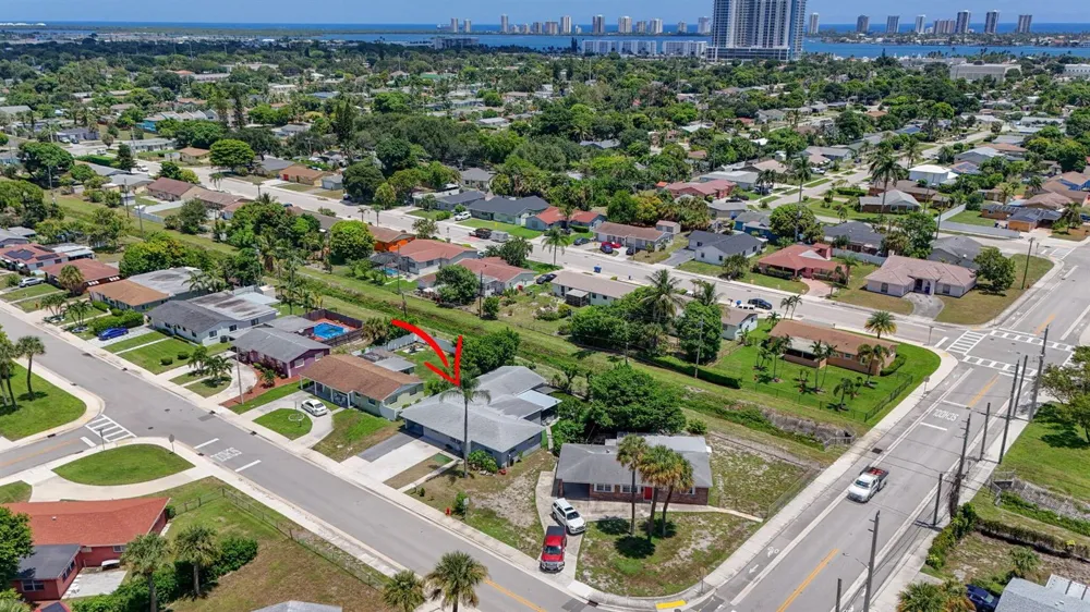 3408 Avenue H W West Palm Beach, FL 33404