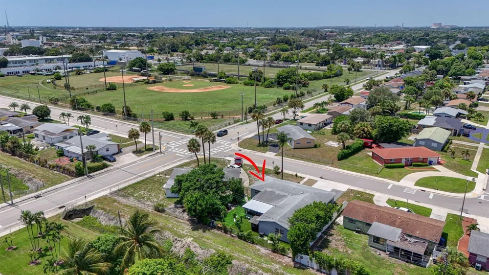 3408 Avenue H W West Palm Beach, FL 33404