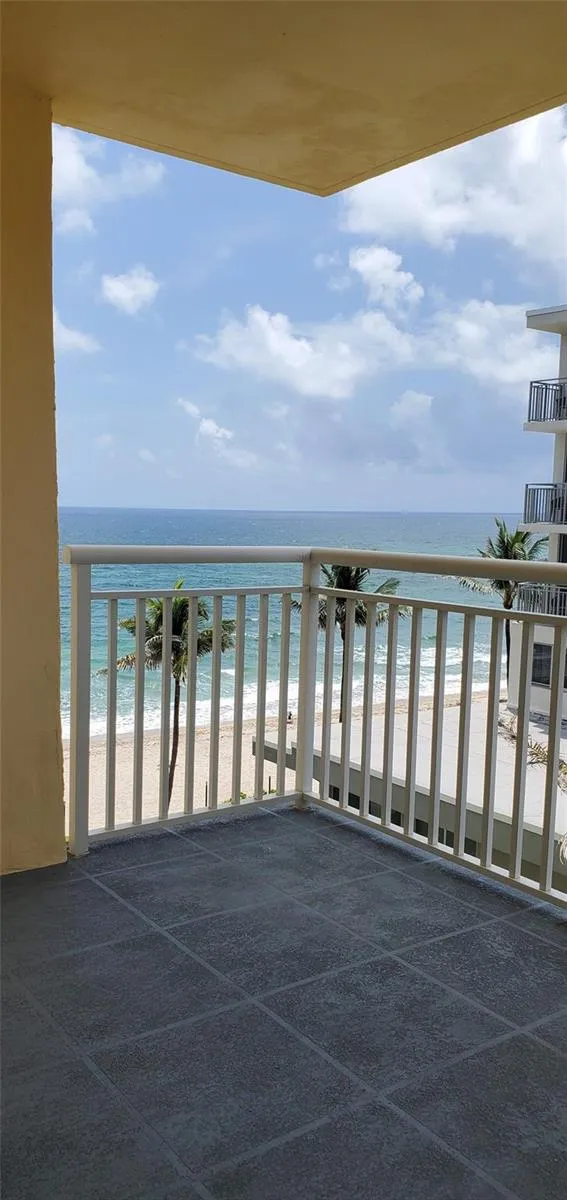 1161 Hillsboro Mile #506 Hillsboro Beach, FL 33062