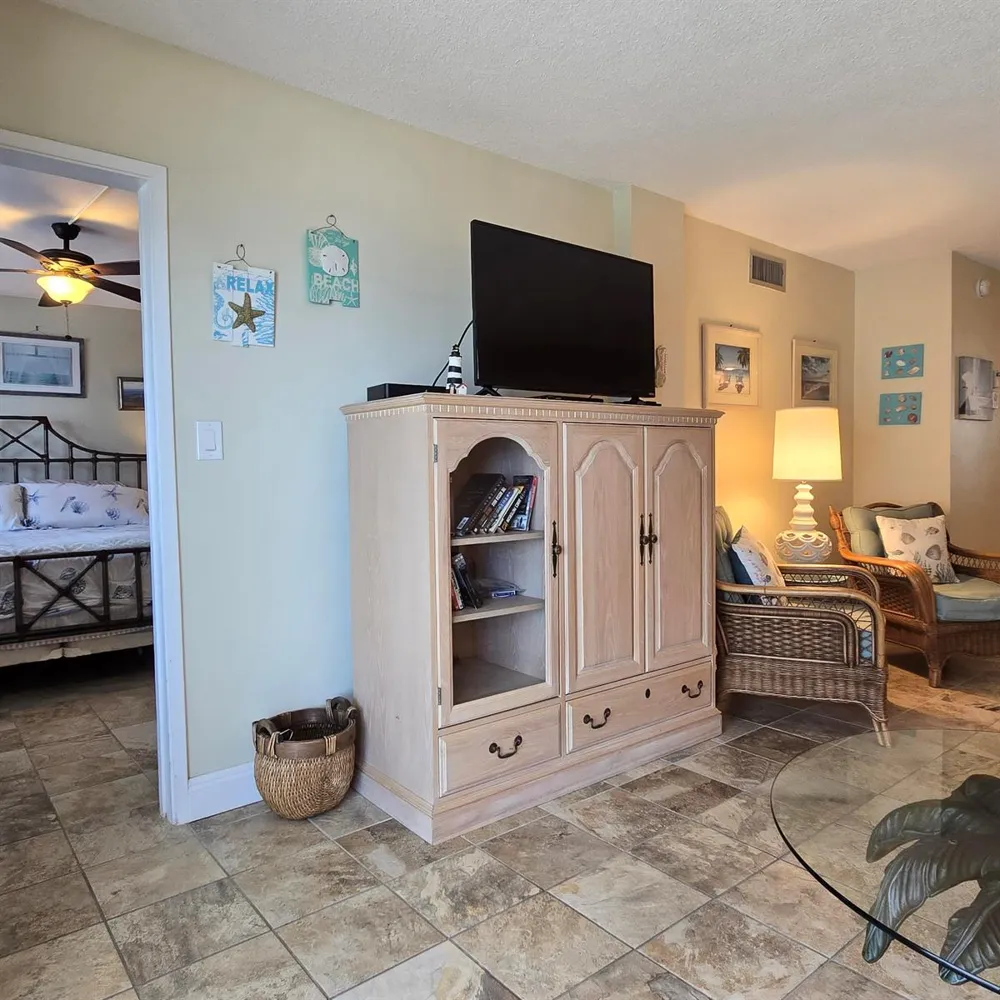 1161 Hillsboro Mile #506 Hillsboro Beach, FL 33062