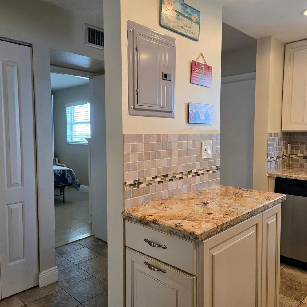 1161 Hillsboro Mile #506 Hillsboro Beach, FL 33062
