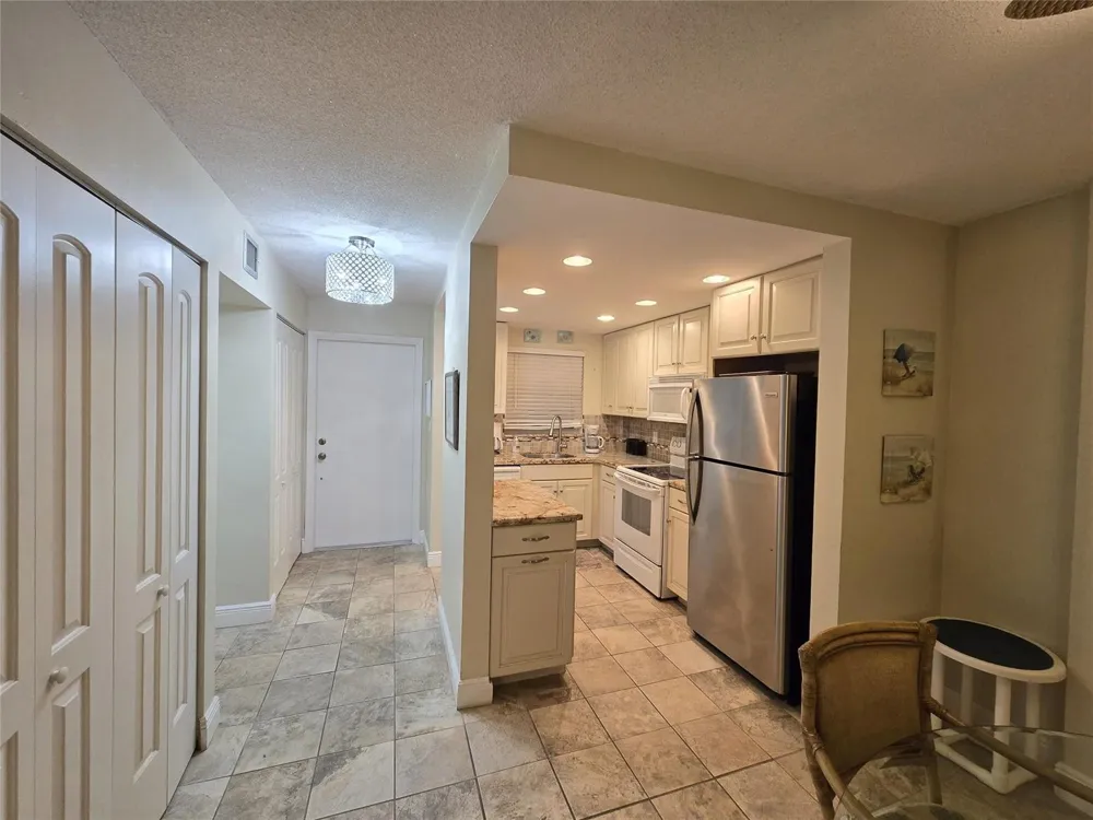 1161 Hillsboro Mile #506 Hillsboro Beach, FL 33062