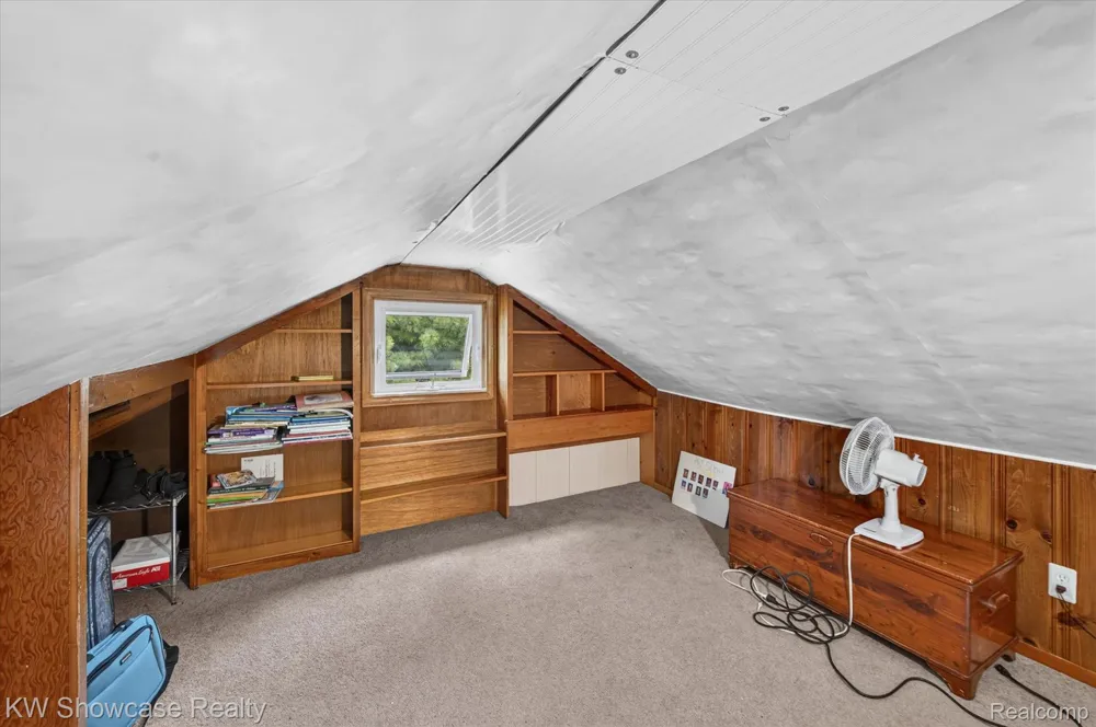923 Sarena Avenue Waterford Charter Township, MI 48327