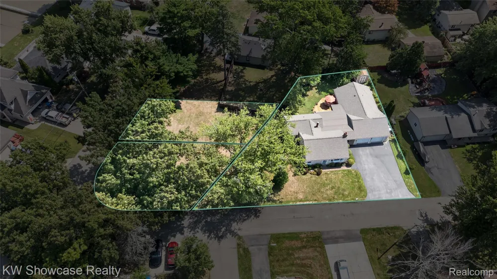 923 Sarena Avenue Waterford Charter Township, MI 48327