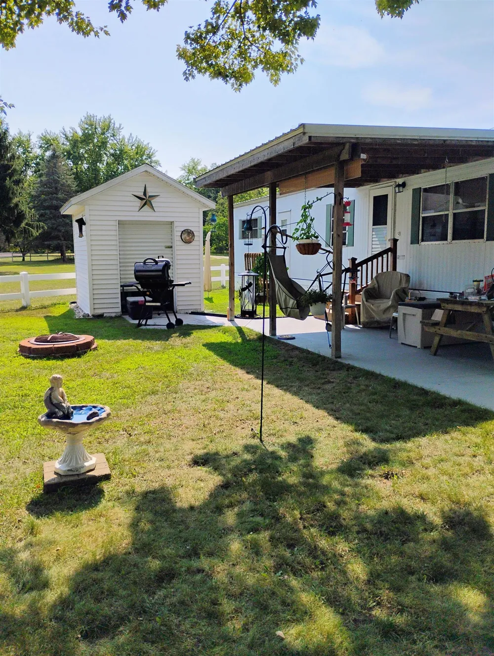 5274 Bahr Drive Sauble Township, MI 49644
