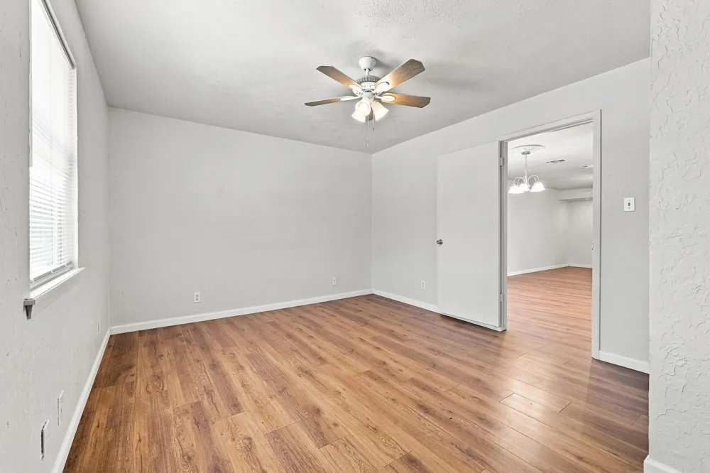 117 Leslie Street Bonham, TX 75418