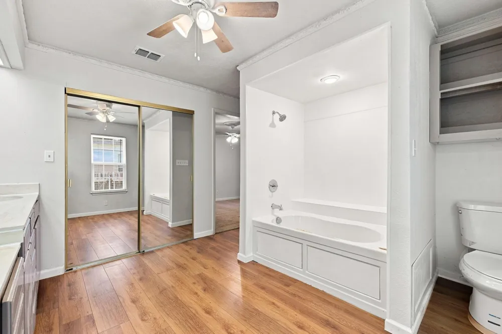 117 Leslie Street Bonham, TX 75418