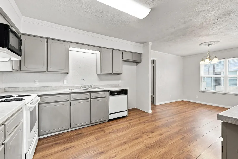117 Leslie Street Bonham, TX 75418