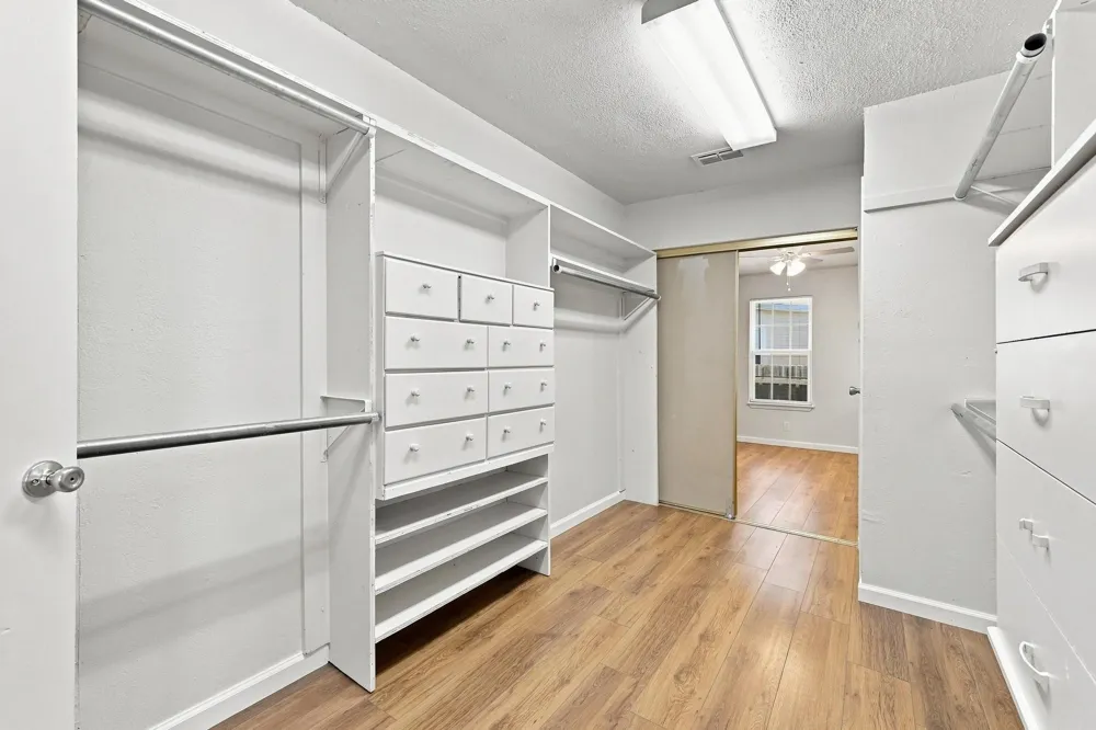 117 Leslie Street Bonham, TX 75418