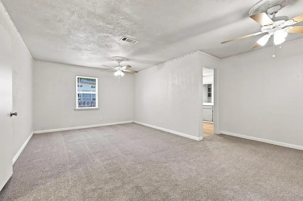 117 Leslie Street Bonham, TX 75418