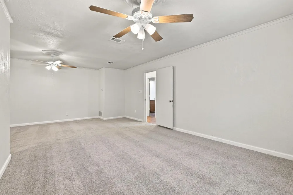 117 Leslie Street Bonham, TX 75418