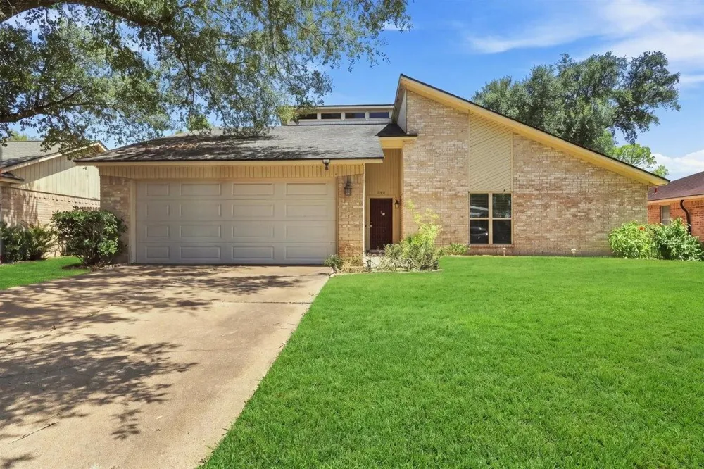 105 Perth Street Victoria, TX 77904