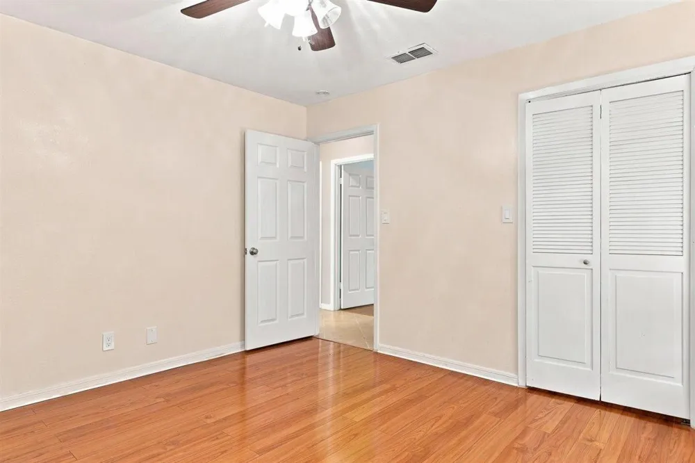 105 Perth Street Victoria, TX 77904
