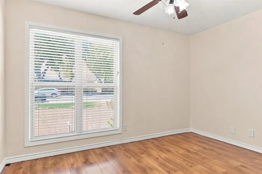 105 Perth Street Victoria, TX 77904