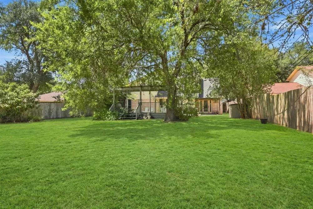 105 Perth Street Victoria, TX 77904