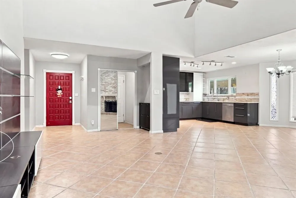 105 Perth Street Victoria, TX 77904