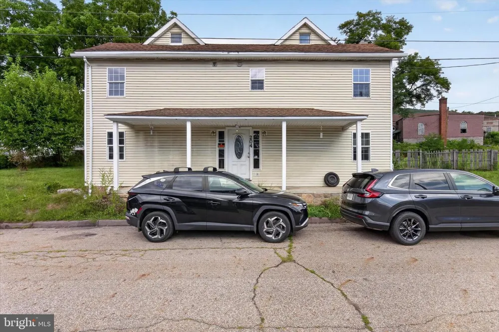 204 WALNUT STREET Wiconisco, PA 17097