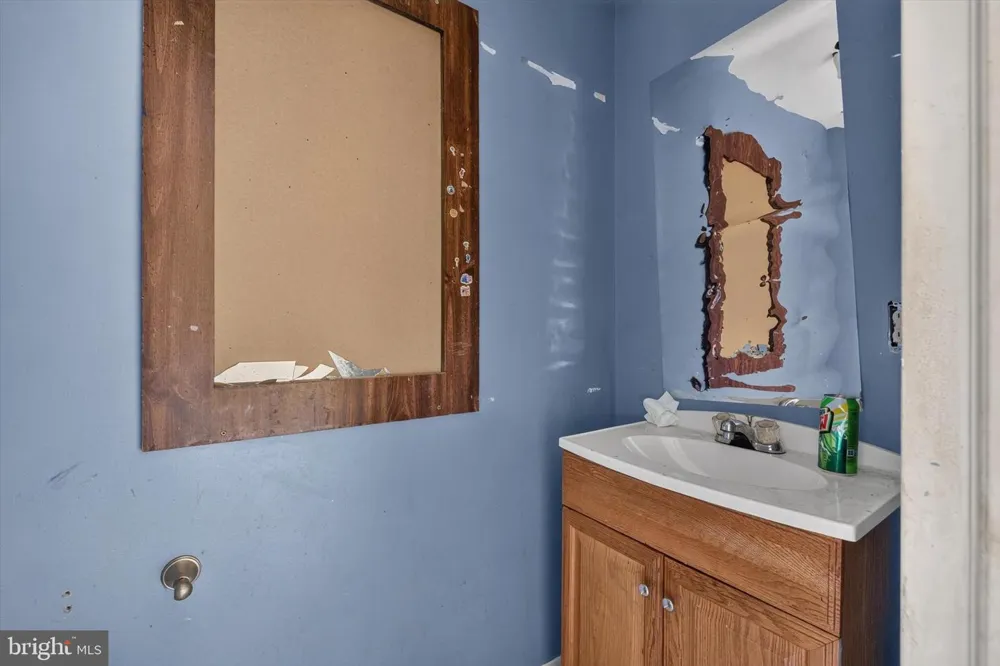 204 WALNUT STREET Wiconisco, PA 17097