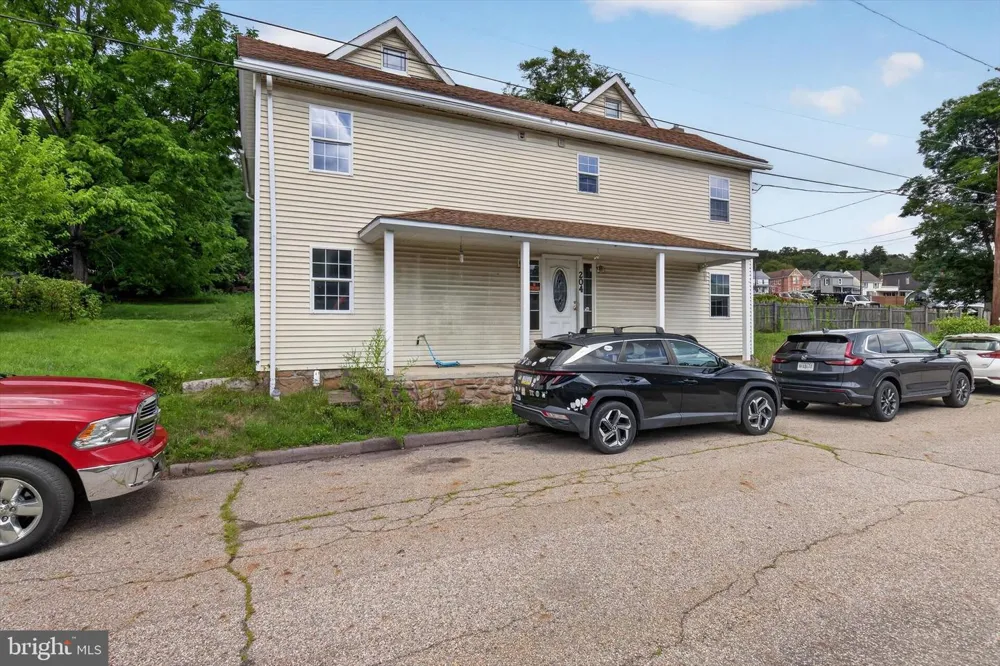 204 WALNUT STREET Wiconisco, PA 17097