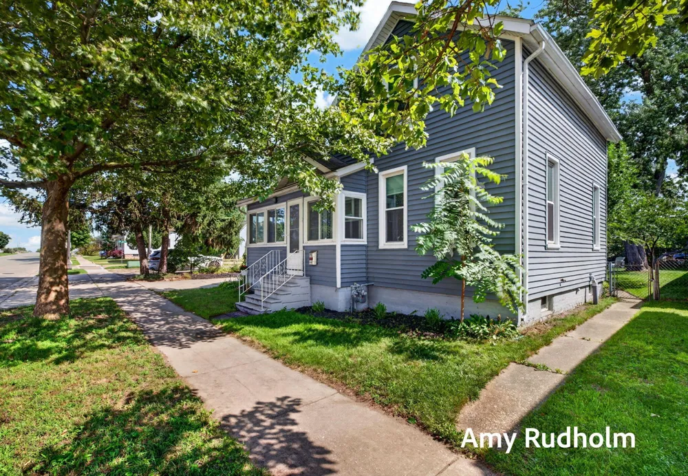 532 Jackson Avenue Grand Haven City, MI 49417
