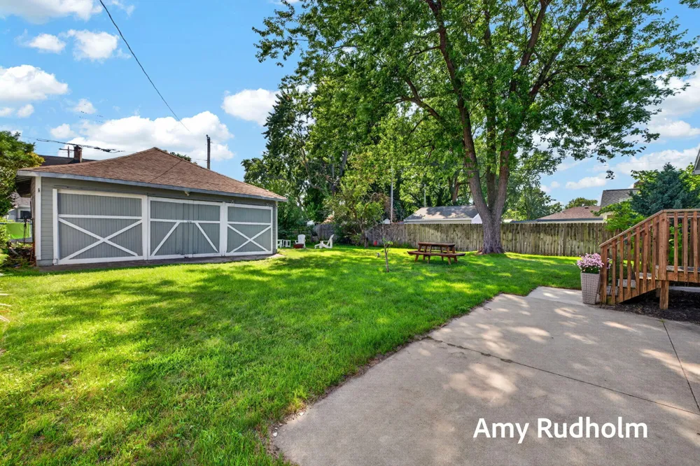 532 Jackson Avenue Grand Haven City, MI 49417