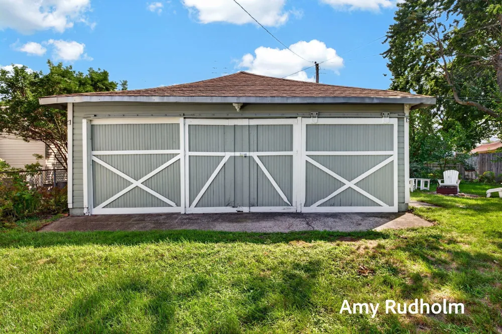 532 Jackson Avenue Grand Haven City, MI 49417