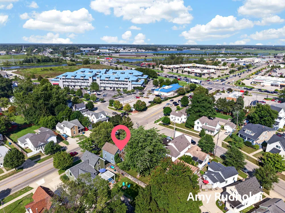 532 Jackson Avenue Grand Haven City, MI 49417