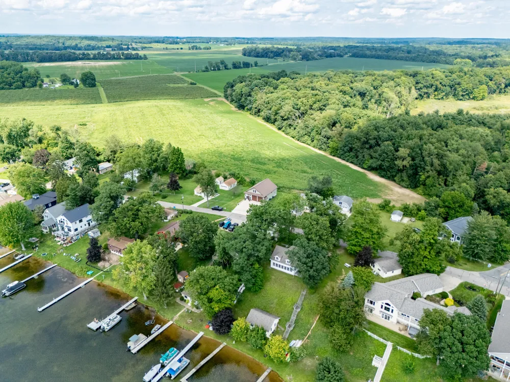 32144 Chamberlin Drive Porter Township, MI 49065