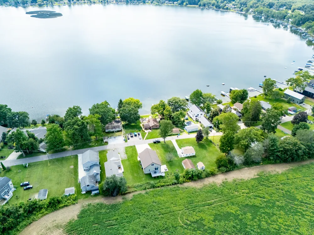 32144 Chamberlin Drive Porter Township, MI 49065