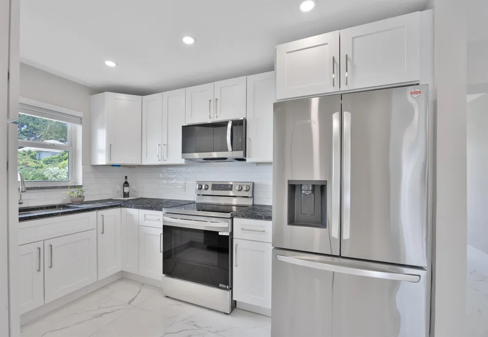 215 Evergreen Drive West Palm Beach, FL 33403