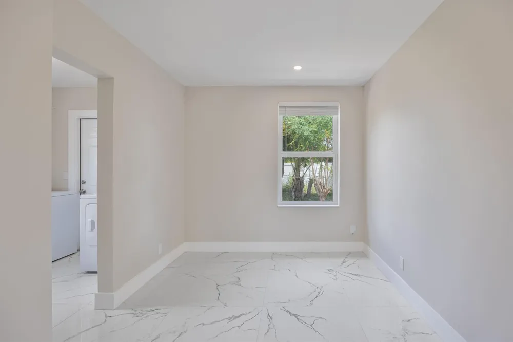 215 Evergreen Drive West Palm Beach, FL 33403