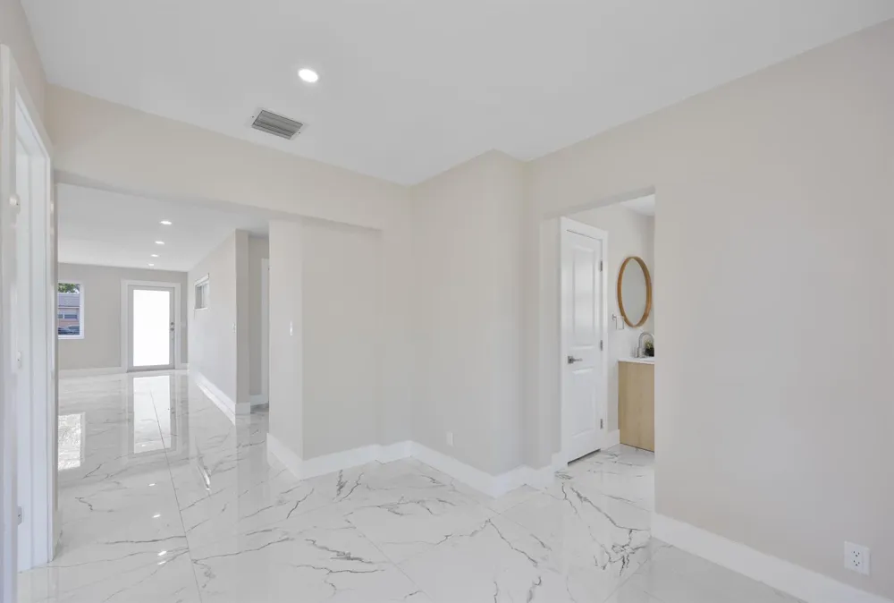 215 Evergreen Drive West Palm Beach, FL 33403