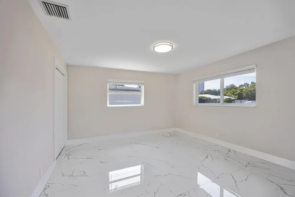 215 Evergreen Drive West Palm Beach, FL 33403