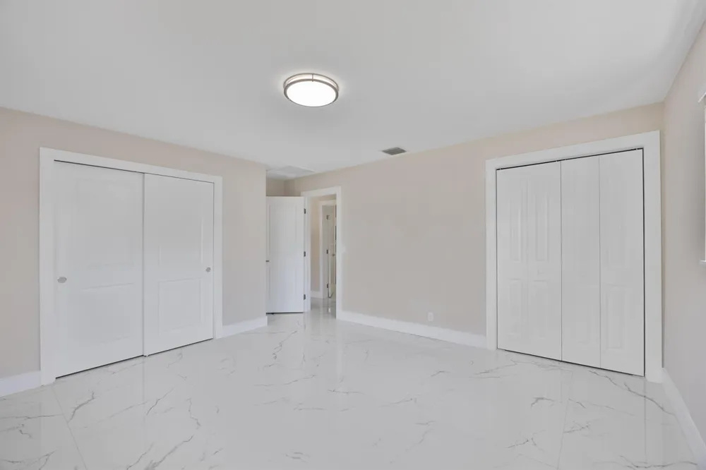 215 Evergreen Drive West Palm Beach, FL 33403