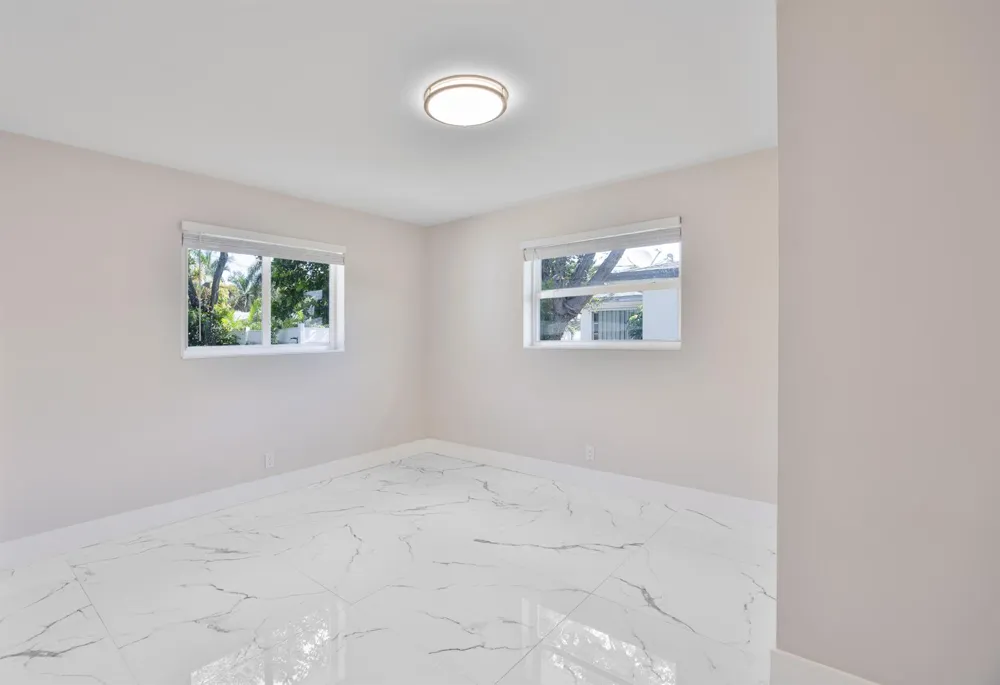 215 Evergreen Drive West Palm Beach, FL 33403