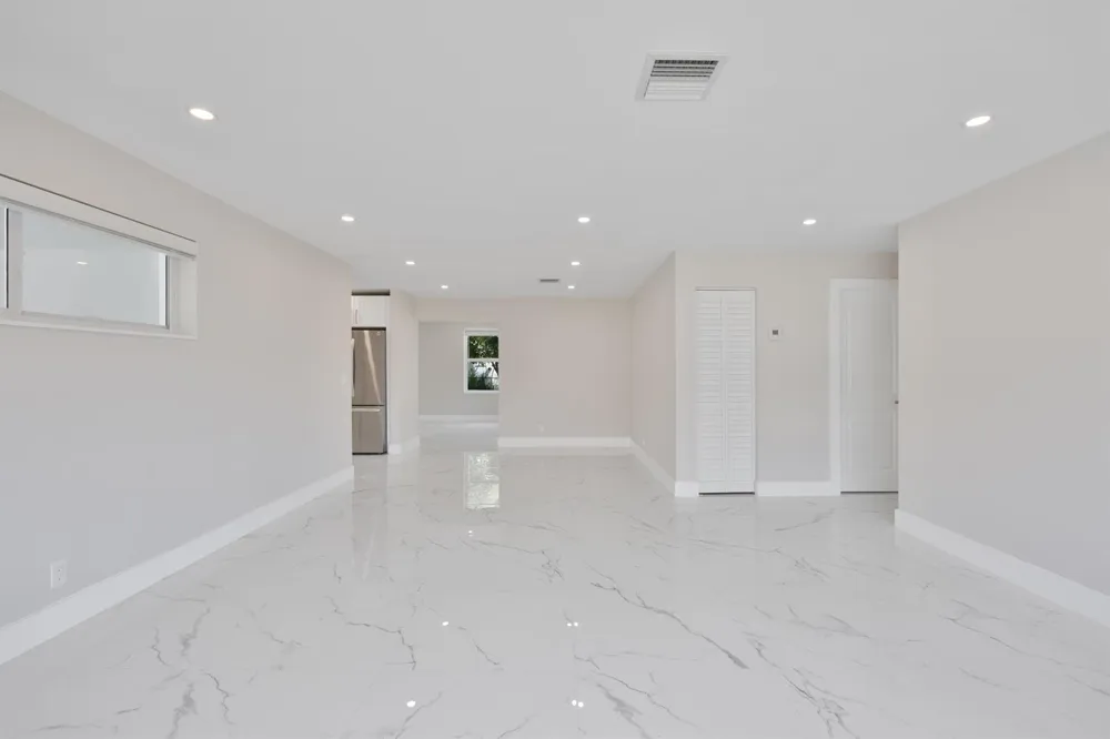 215 Evergreen Drive West Palm Beach, FL 33403