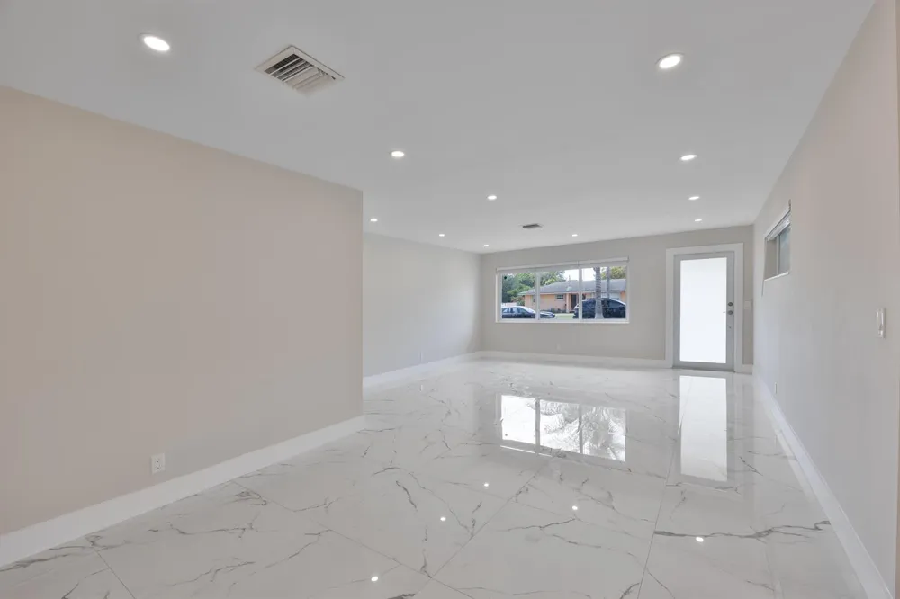 215 Evergreen Drive West Palm Beach, FL 33403