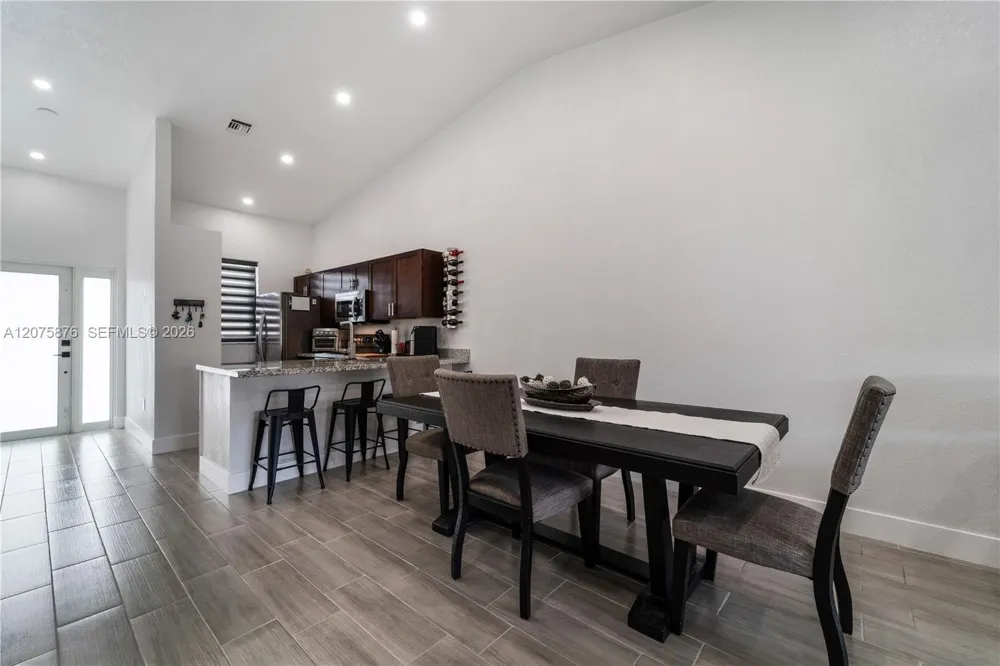 6711 NW 193rd Ter #6711 Hialeah, FL 33015