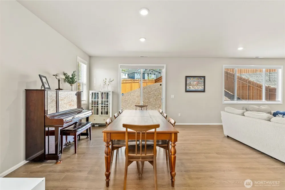 14825 TYEE DRIVE E Bonney Lake, WA 98391